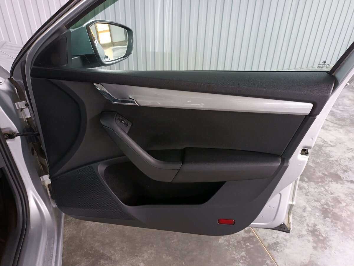 Skoda Octavia с пробегом — 2014 год. Фото: #18