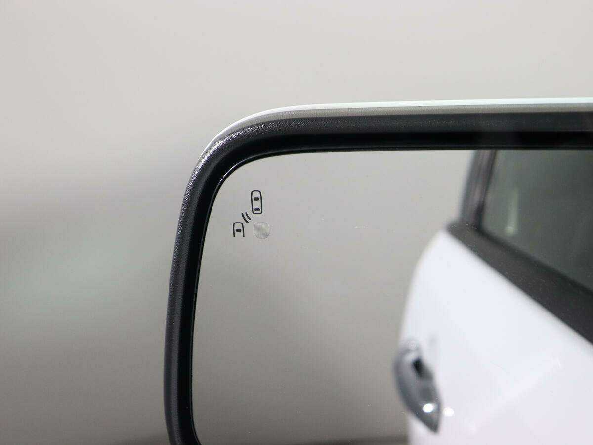 Ford Explorer с пробегом — 2016 год. Фото: #19