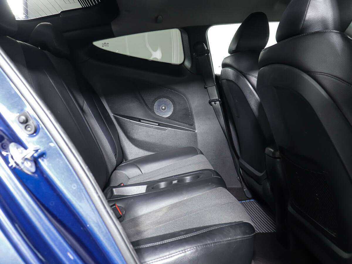 Hyundai Veloster с пробегом — 2015 год. Фото: #9