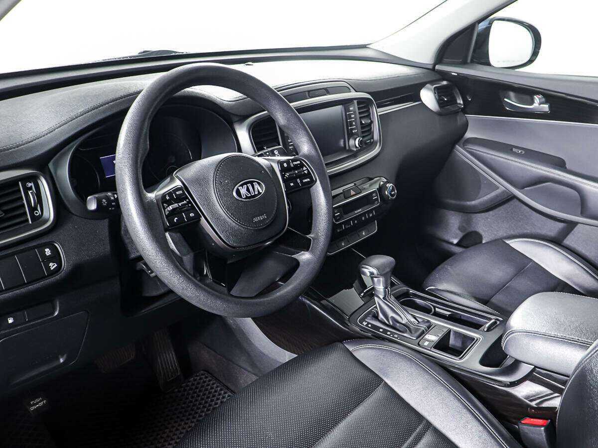 Kia Sorento с пробегом — 2018 год. Фото: #12