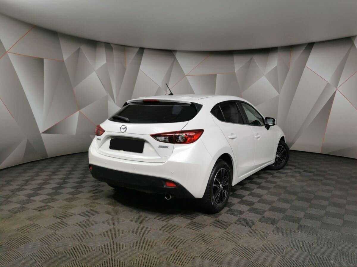 Mazda 3 с пробегом — 2014 год. Фото: #1