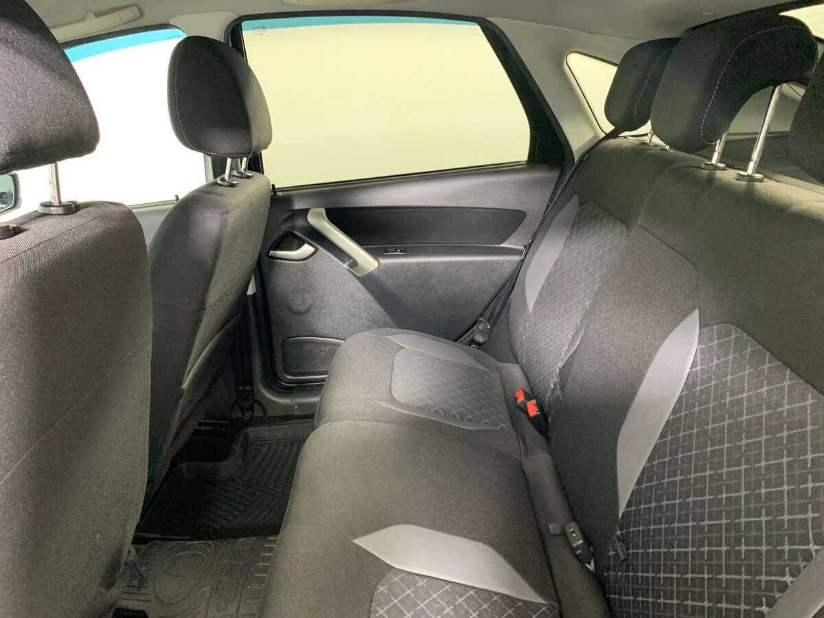 Lada (ВАЗ) Granta с пробегом — 2018 год. Фото: #15