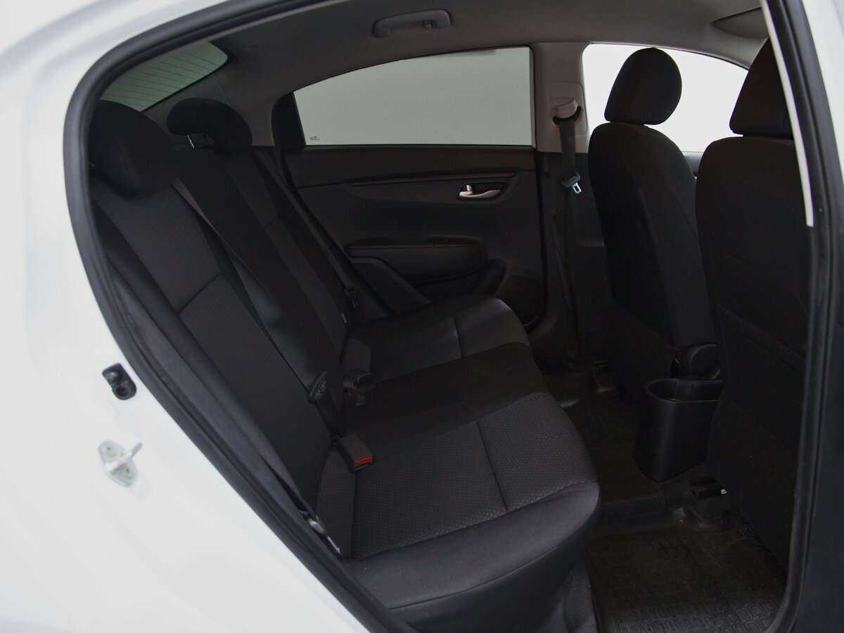 Kia Rio с пробегом — 2020 год. Фото: #12