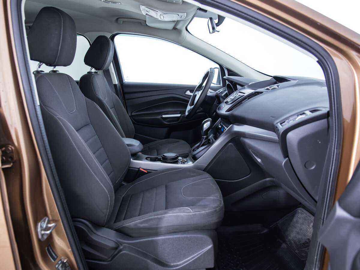 Ford Kuga с пробегом — 2013 год. Фото: #8