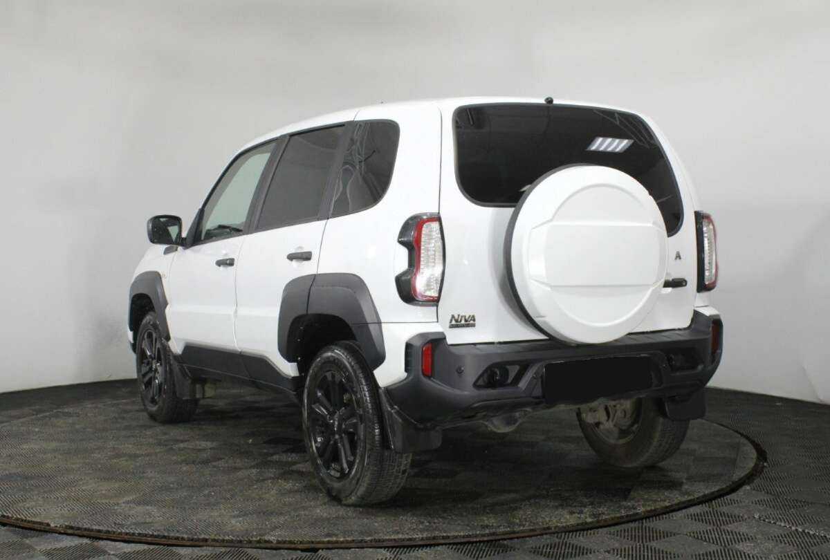 Lada (ВАЗ) Niva с пробегом — 2023 год. Фото: #3