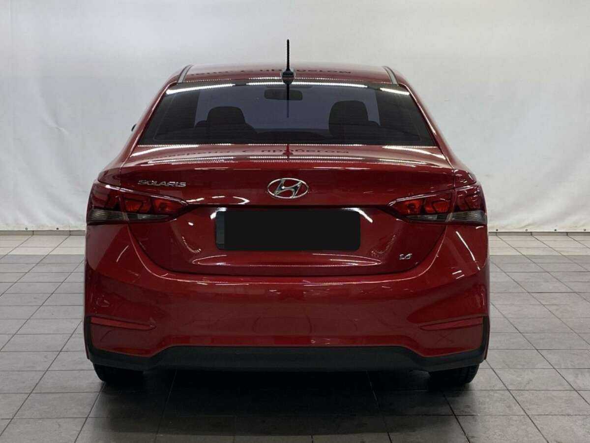 Hyundai Solaris с пробегом — 2018 год. Фото: #2