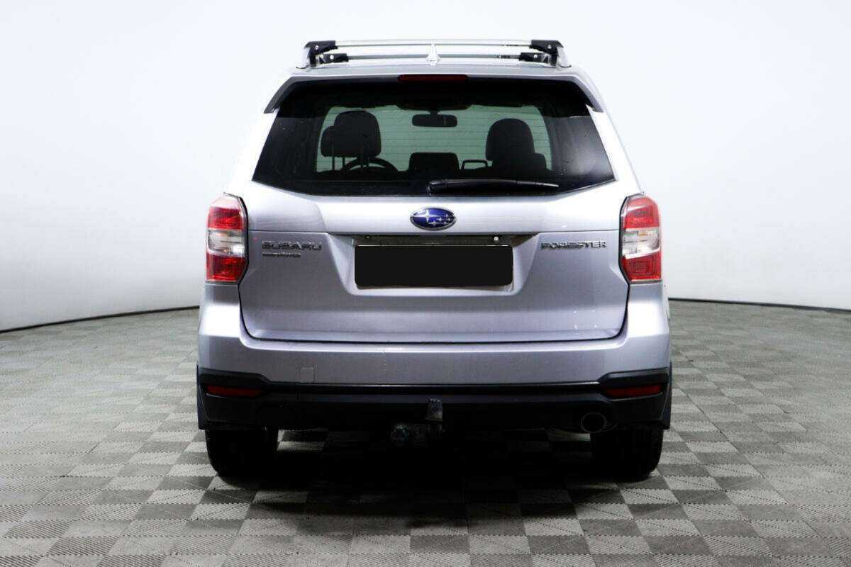 Subaru Forester с пробегом — 2015 год. Фото: #5