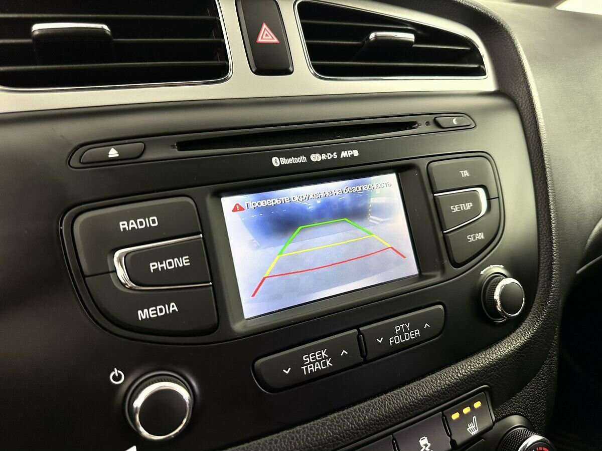 Kia Ceed с пробегом — 2014 год. Фото: #14