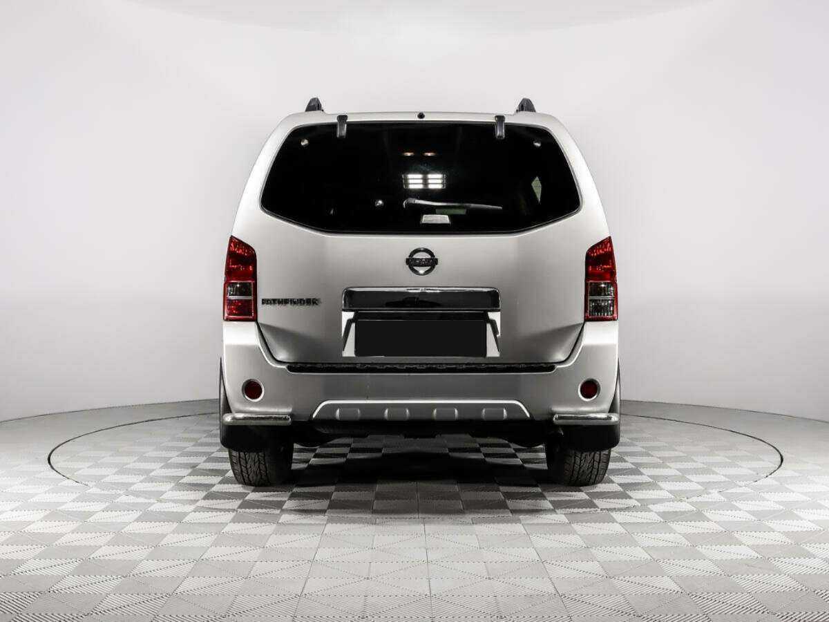 Nissan Pathfinder с пробегом — 2012 год. Фото: #5