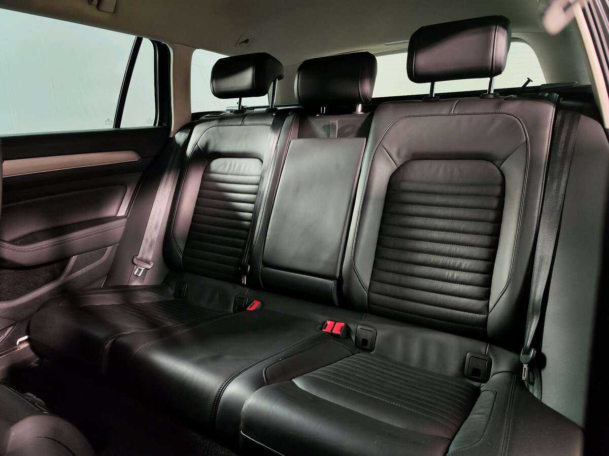 Volkswagen Passat с пробегом — 2019 год. Фото: #11