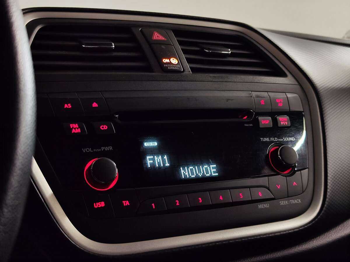 Suzuki SX4 с пробегом — 2014 год. Фото: #15