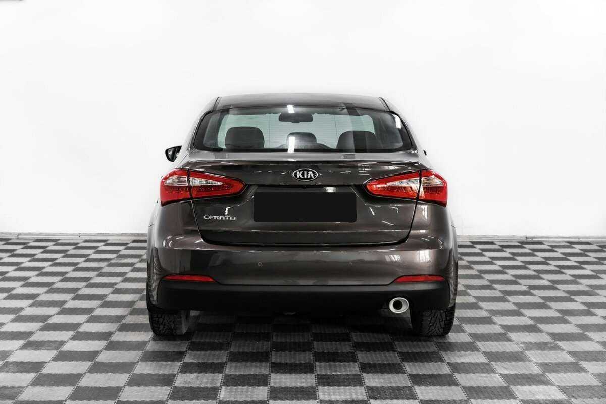 Kia Cerato с пробегом — 2013 год. Фото: #4