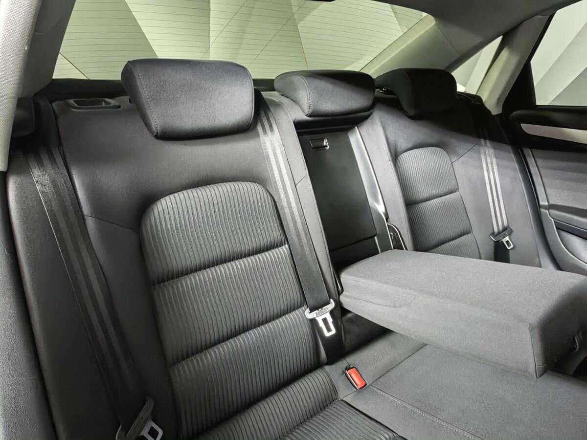 Audi A4 с пробегом — 2012 год. Фото: #12