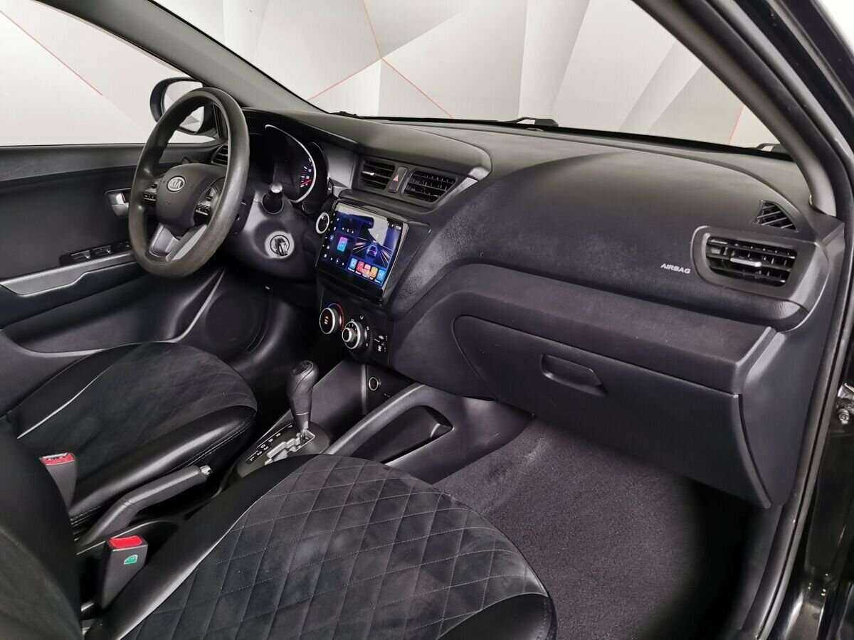 Kia Rio с пробегом — 2012 год. Фото: #9