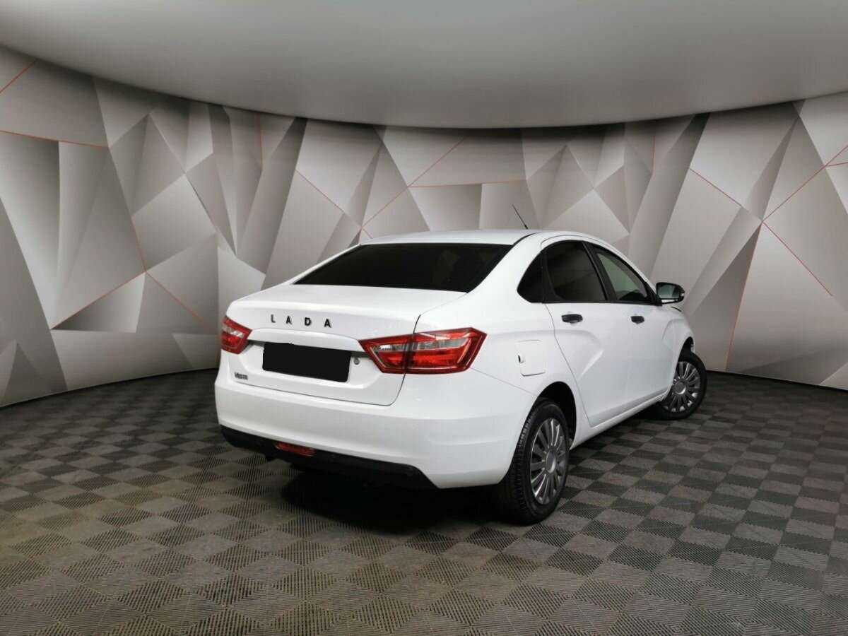 Lada (ВАЗ) Vesta с пробегом — 2017 год. Фото: #1