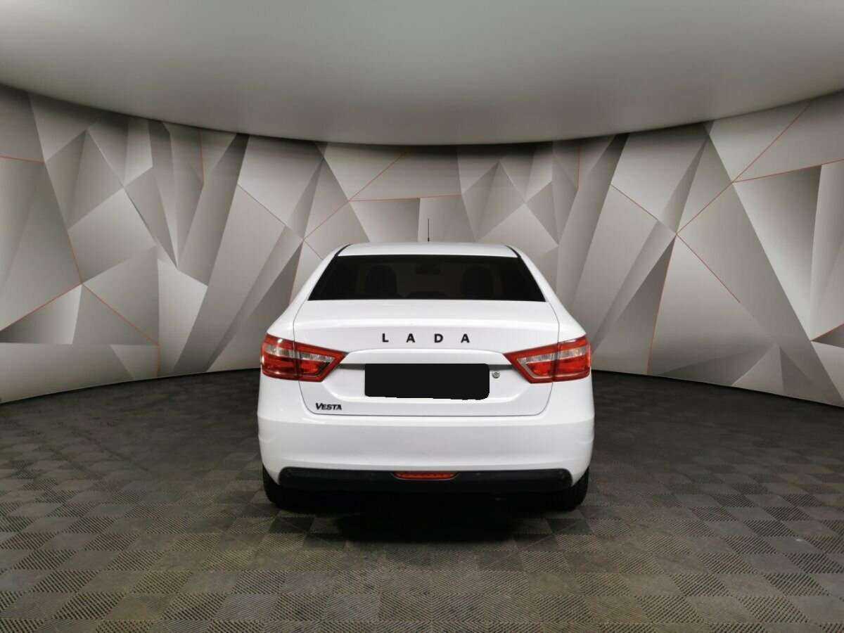 Lada (ВАЗ) Vesta с пробегом — 2017 год. Фото: #7