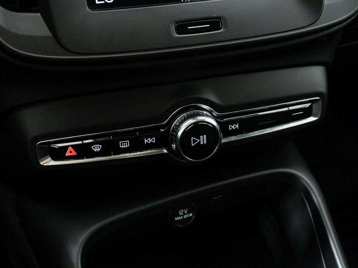 Volvo XC40 с пробегом — 2019 год. Фото: #18