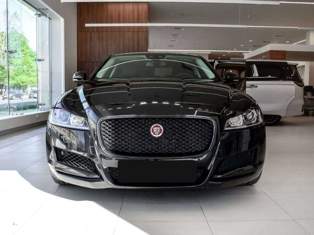 Jaguar XF с пробегом — 2017 год. Фото: #1