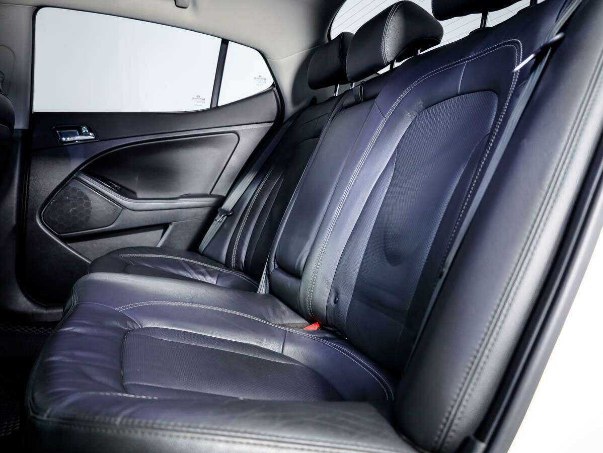 Kia Optima с пробегом — 2013 год. Фото: #11