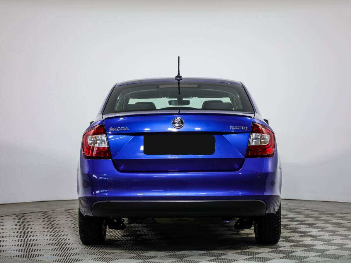 Skoda Rapid с пробегом — 2018 год. Фото: #4