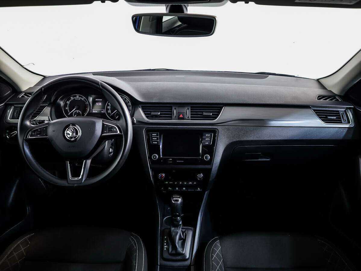 Skoda Rapid с пробегом — 2018 год. Фото: #8