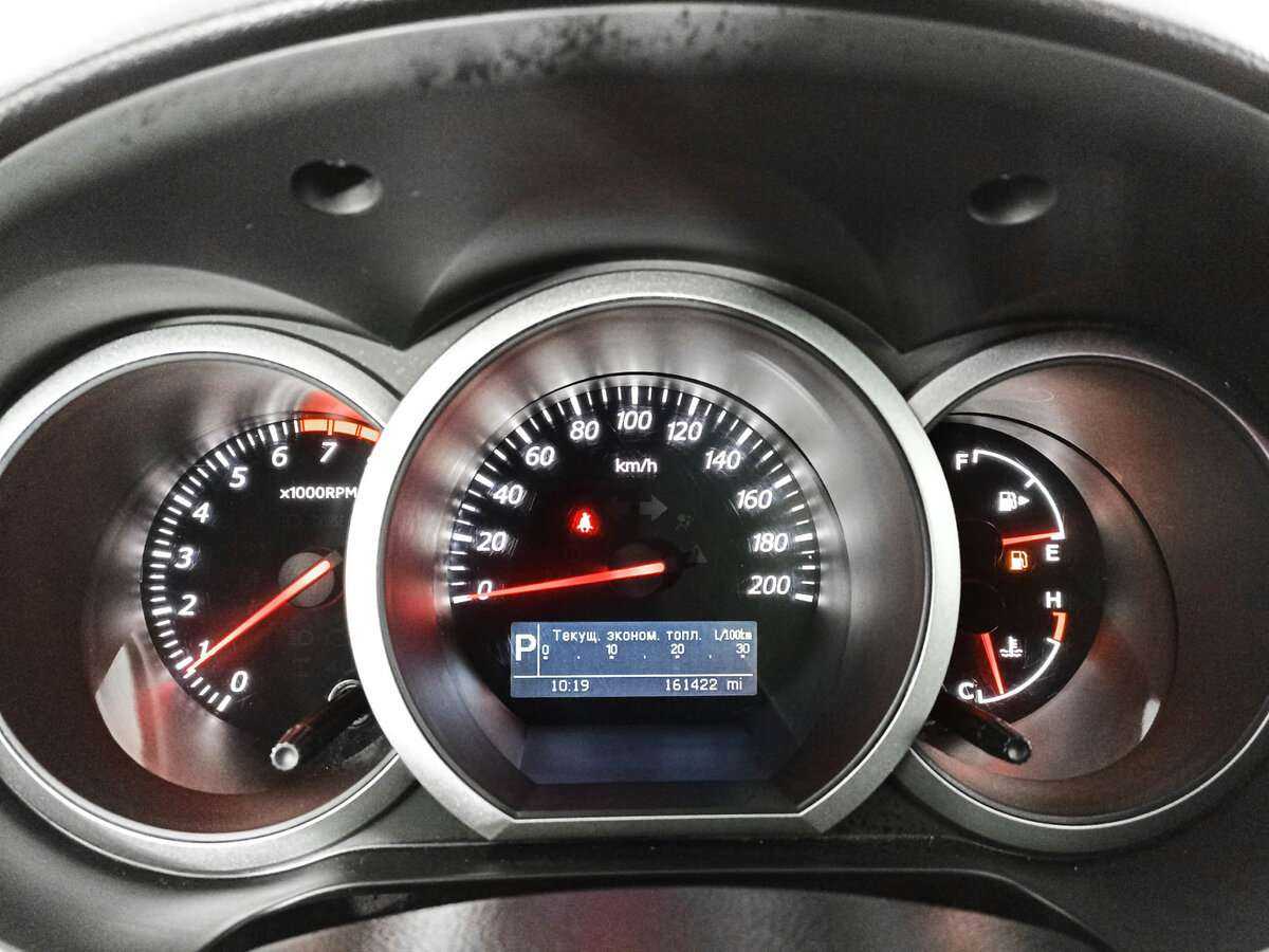 Suzuki Grand Vitara с пробегом — 2012 год. Фото: #10