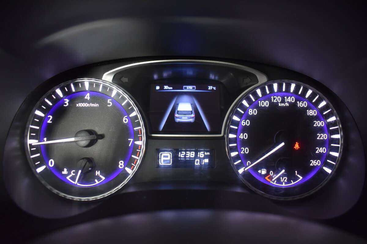 Infiniti QX60 с пробегом — 2015 год. Фото: #21