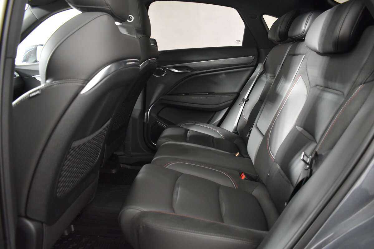 Geely Tugella с пробегом — 2022 год. Фото: #8