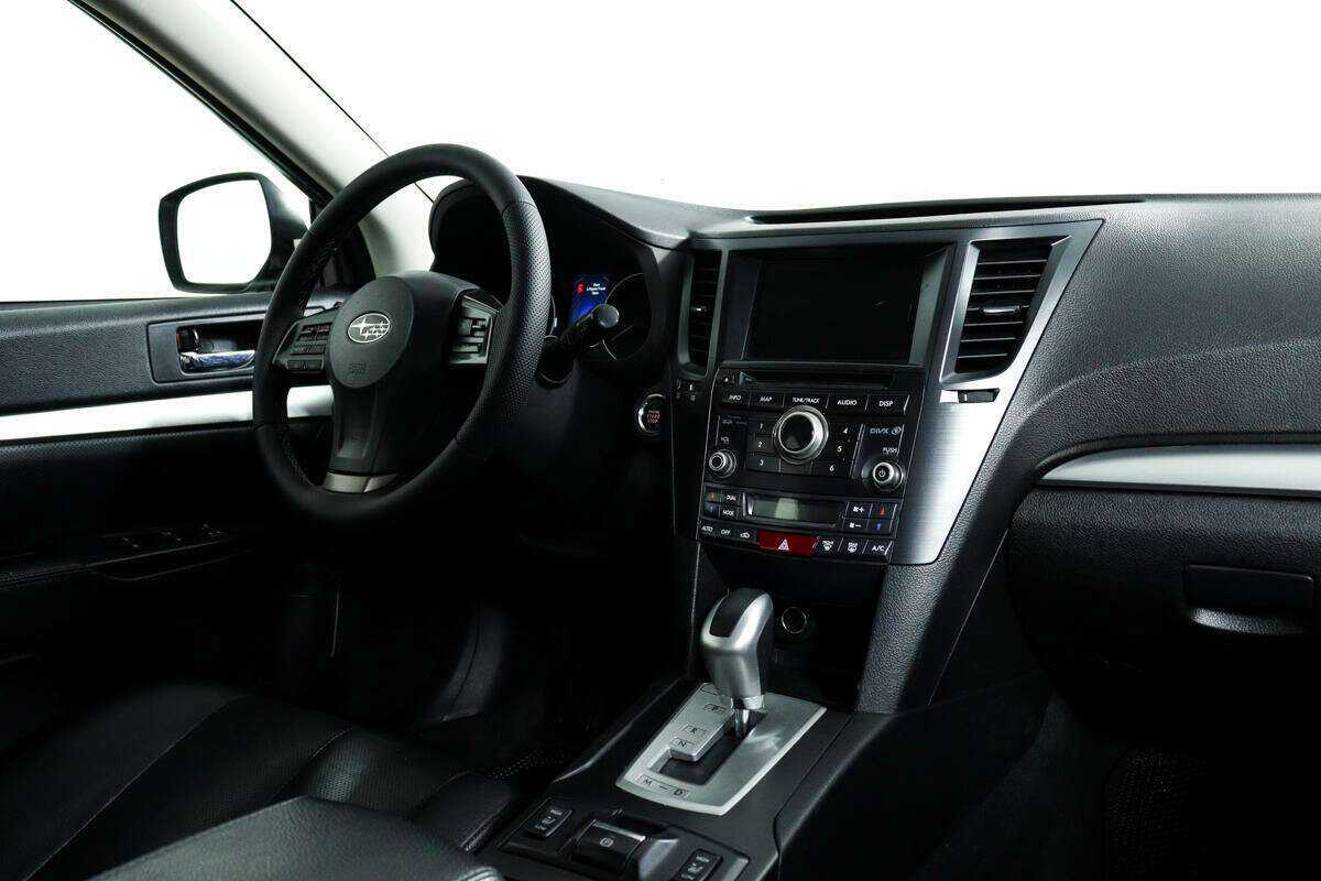 Subaru Outback с пробегом — 2012 год. Фото: #8