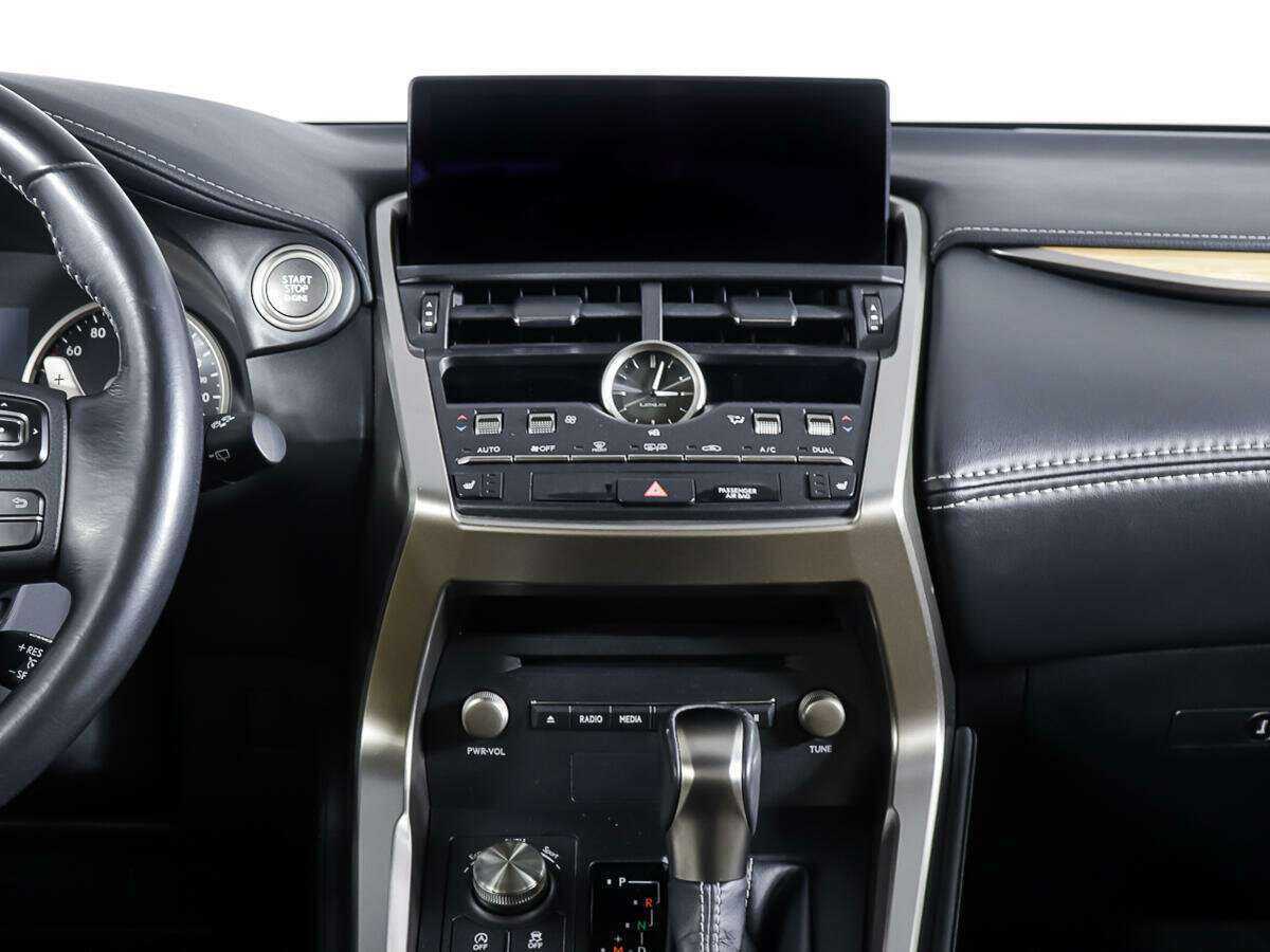 Lexus NX с пробегом — 2017 год. Фото: #13