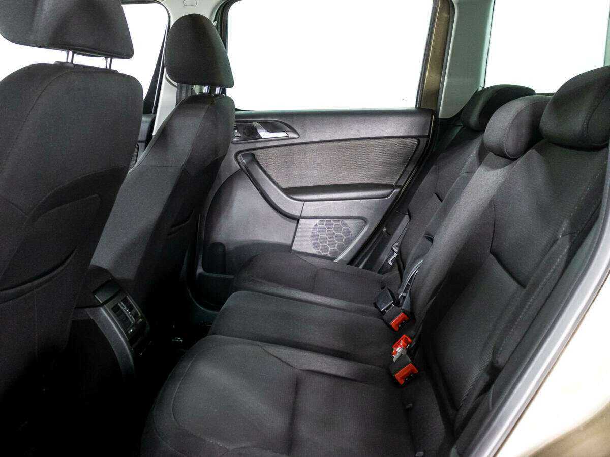 Skoda Yeti с пробегом — 2012 год. Фото: #8