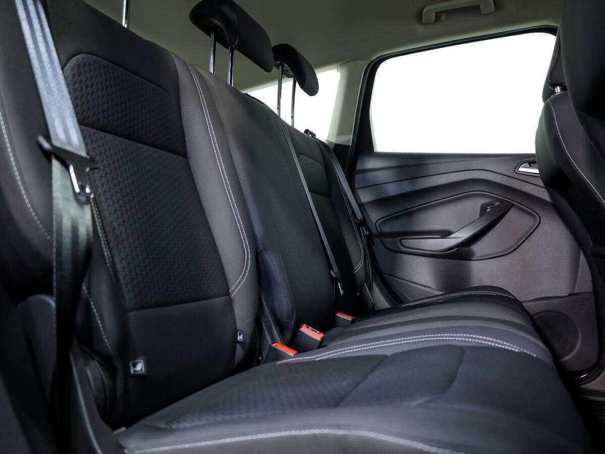 Ford Kuga с пробегом — 2018 год. Фото: #10