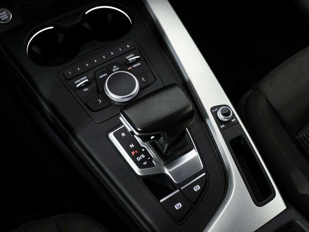 Audi A4 с пробегом — 2015 год. Фото: #12