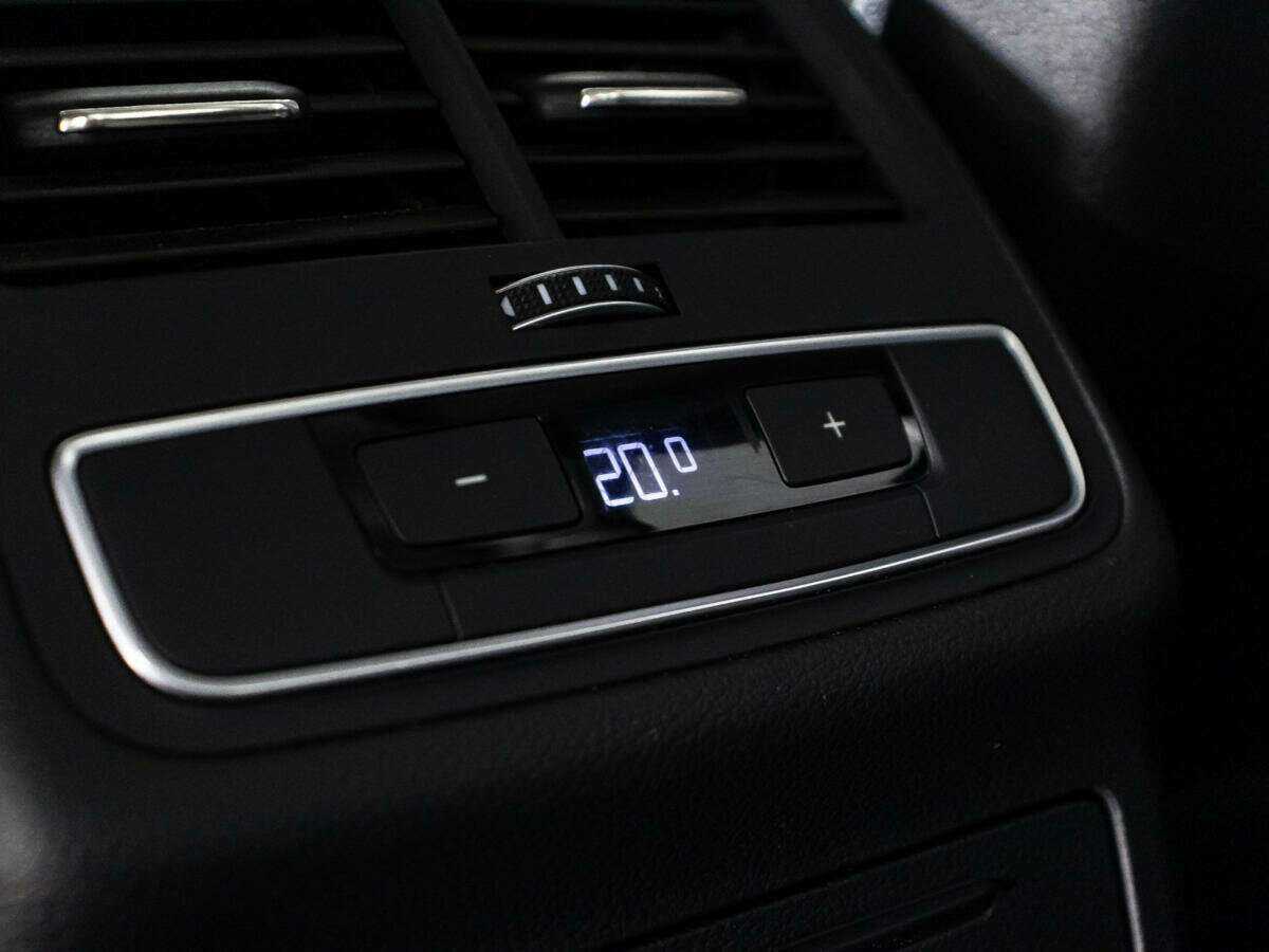 Audi A4 с пробегом — 2015 год. Фото: #15