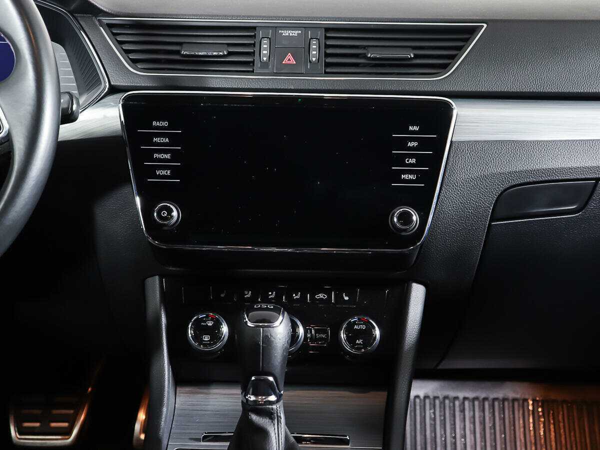 Skoda Superb с пробегом — 2021 год. Фото: #11
