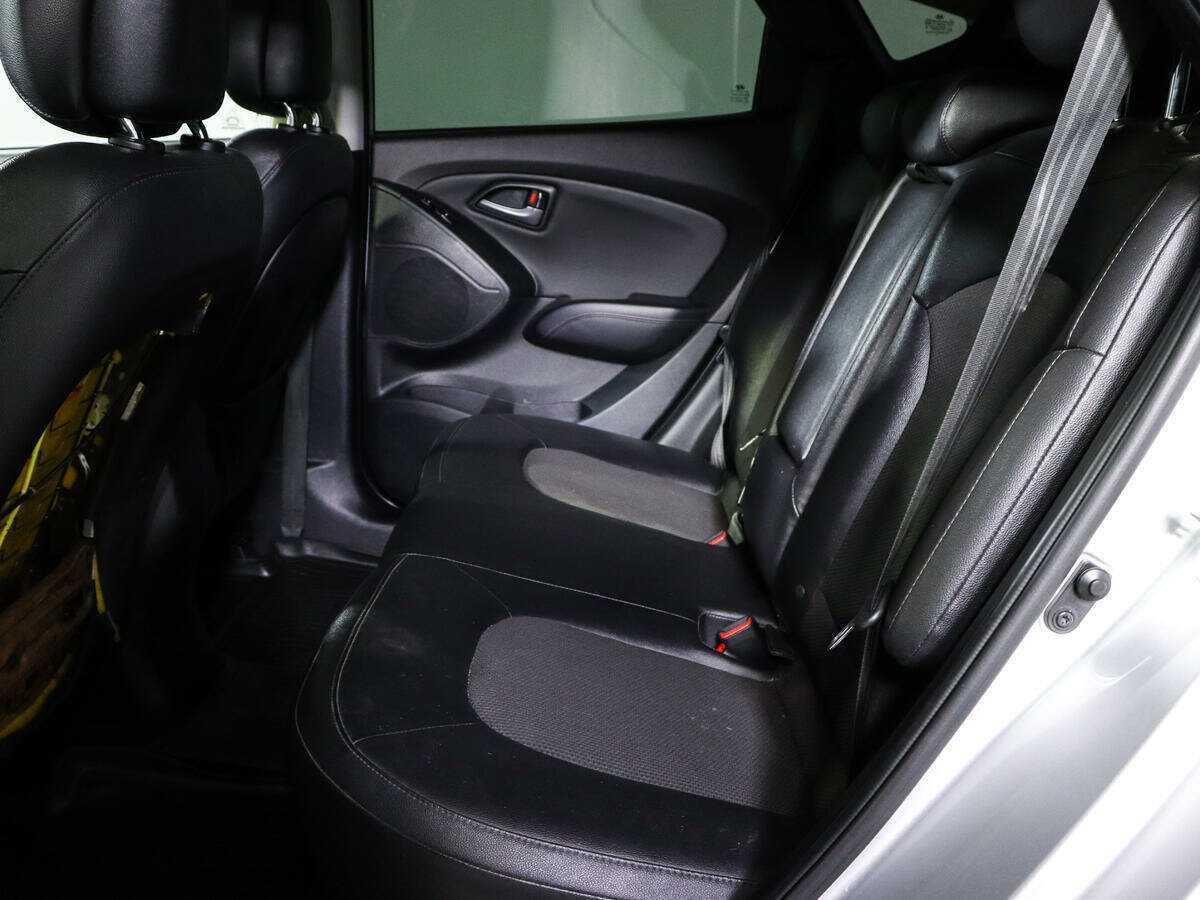 Hyundai ix35 с пробегом — 2014 год. Фото: #9