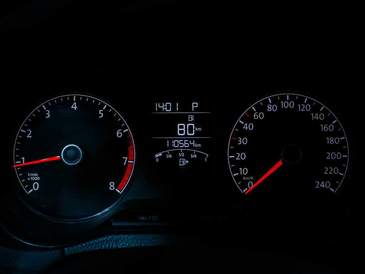 Volkswagen Polo с пробегом — 2016 год. Фото: #15