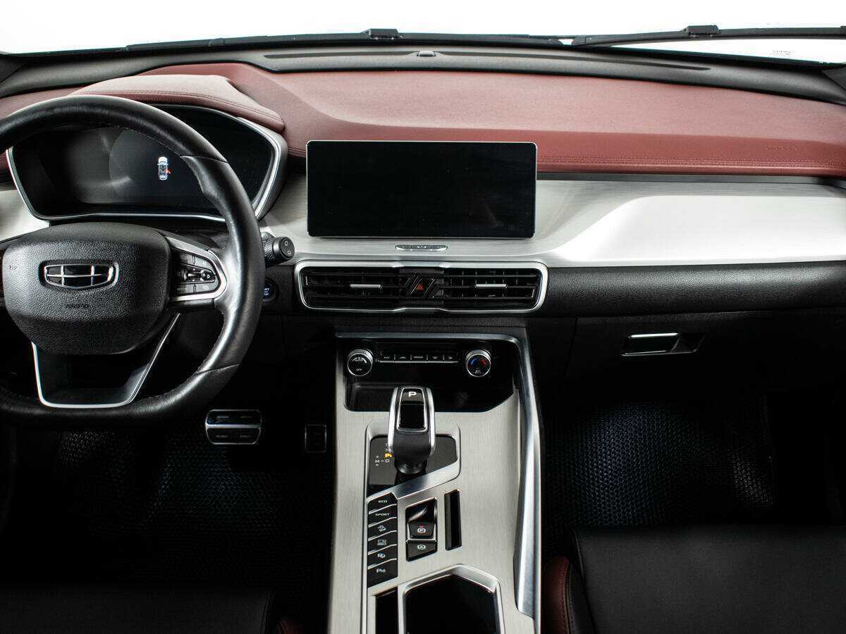 Geely Coolray с пробегом — 2021 год. Фото: #9