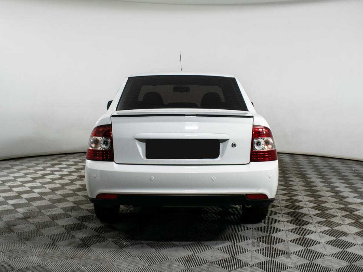 Lada (ВАЗ) Priora с пробегом — 2017 год. Фото: #4