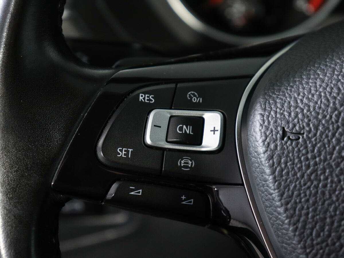 Volkswagen Tiguan с пробегом — 2019 год. Фото: #17