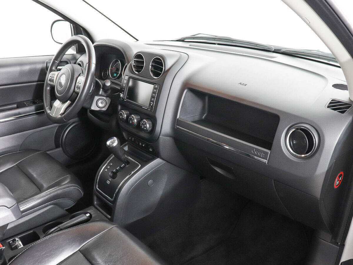 Jeep Compass с пробегом — 2012 год. Фото: #9