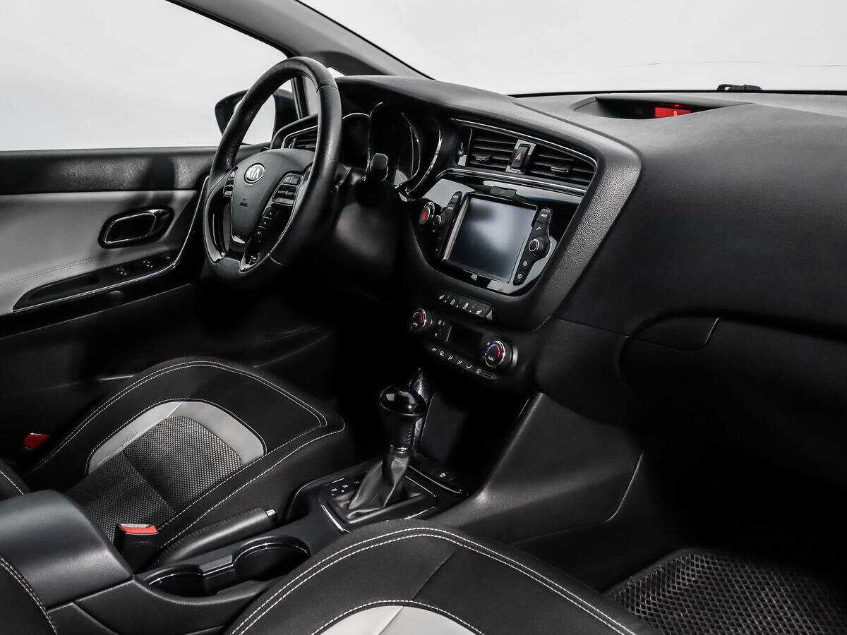 Kia Ceed с пробегом — 2017 год. Фото: #11