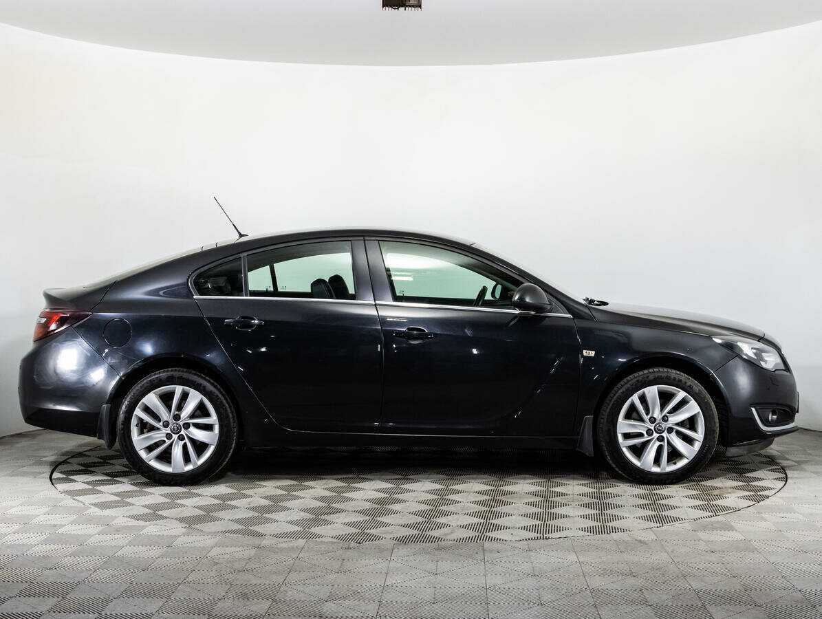 Opel Insignia с пробегом — 2014 год. Фото: #3