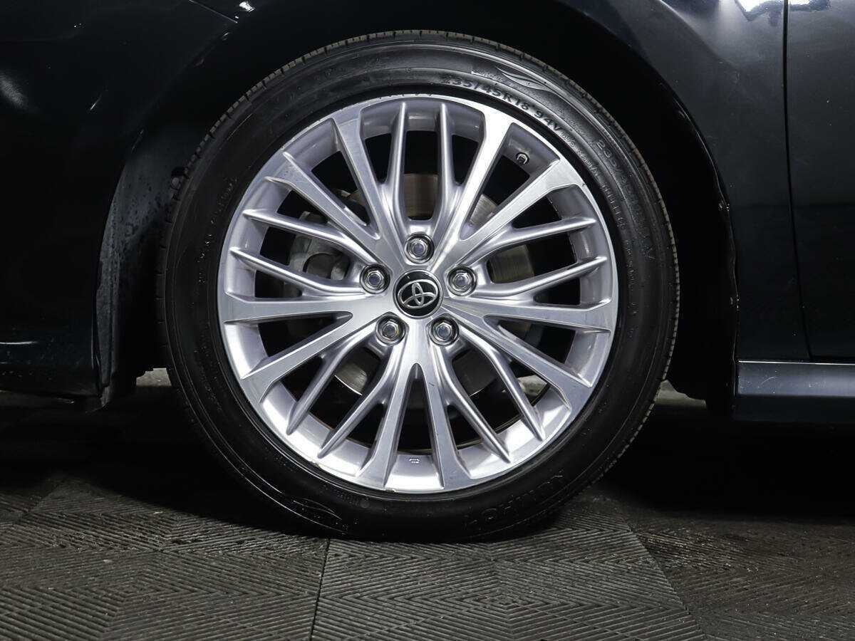 Toyota Camry с пробегом — 2021 год. Фото: #22