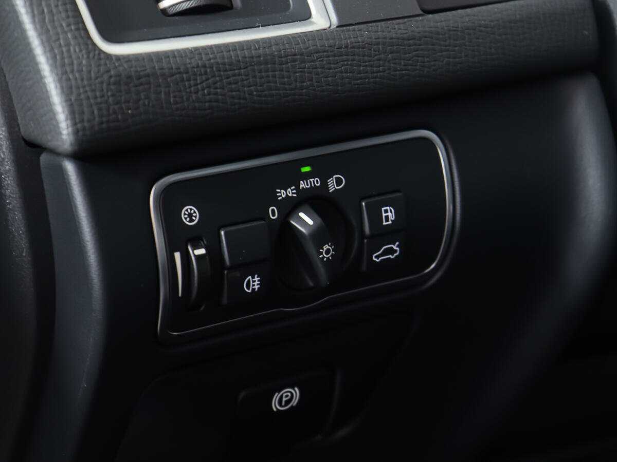 Volvo XC60 с пробегом — 2015 год. Фото: #19