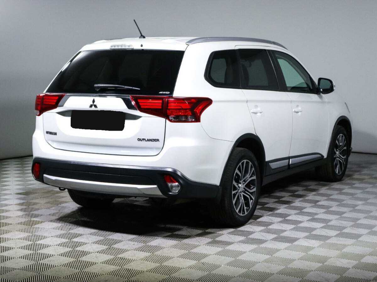 Mitsubishi Outlander с пробегом — 2016 год. Фото: #3