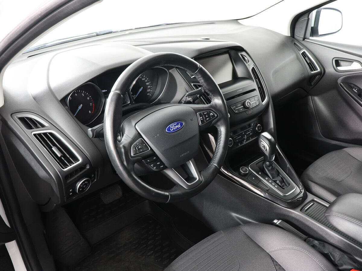 Ford Focus с пробегом — 2015 год. Фото: #8