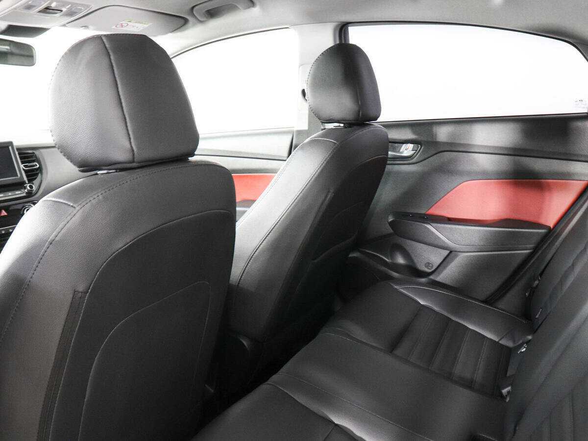 Hyundai Solaris с пробегом — 2020 год. Фото: #11