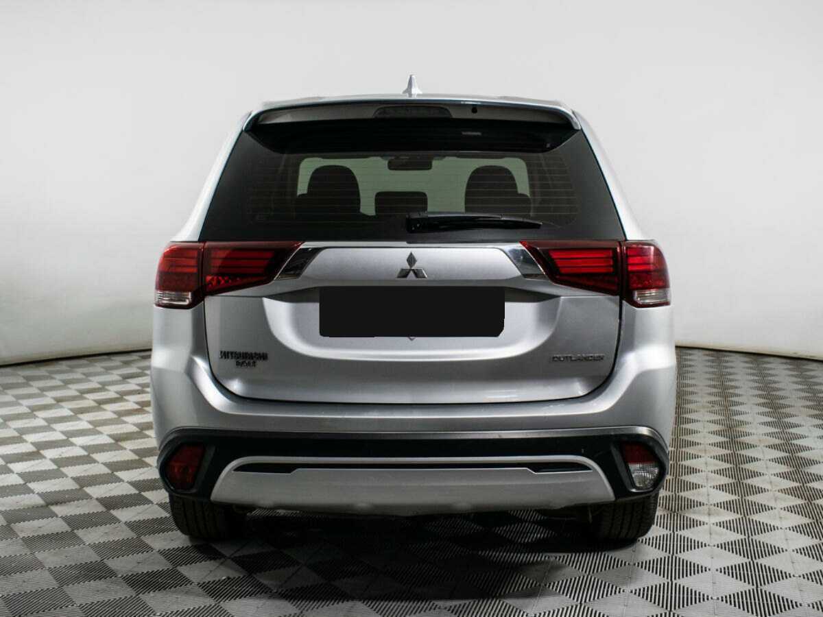 Mitsubishi Outlander с пробегом — 2019 год. Фото: #4