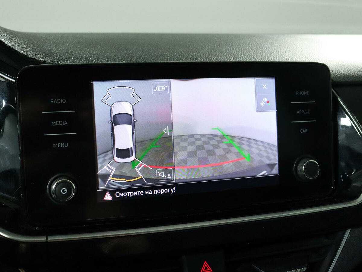 Volkswagen Polo с пробегом — 2020 год. Фото: #13